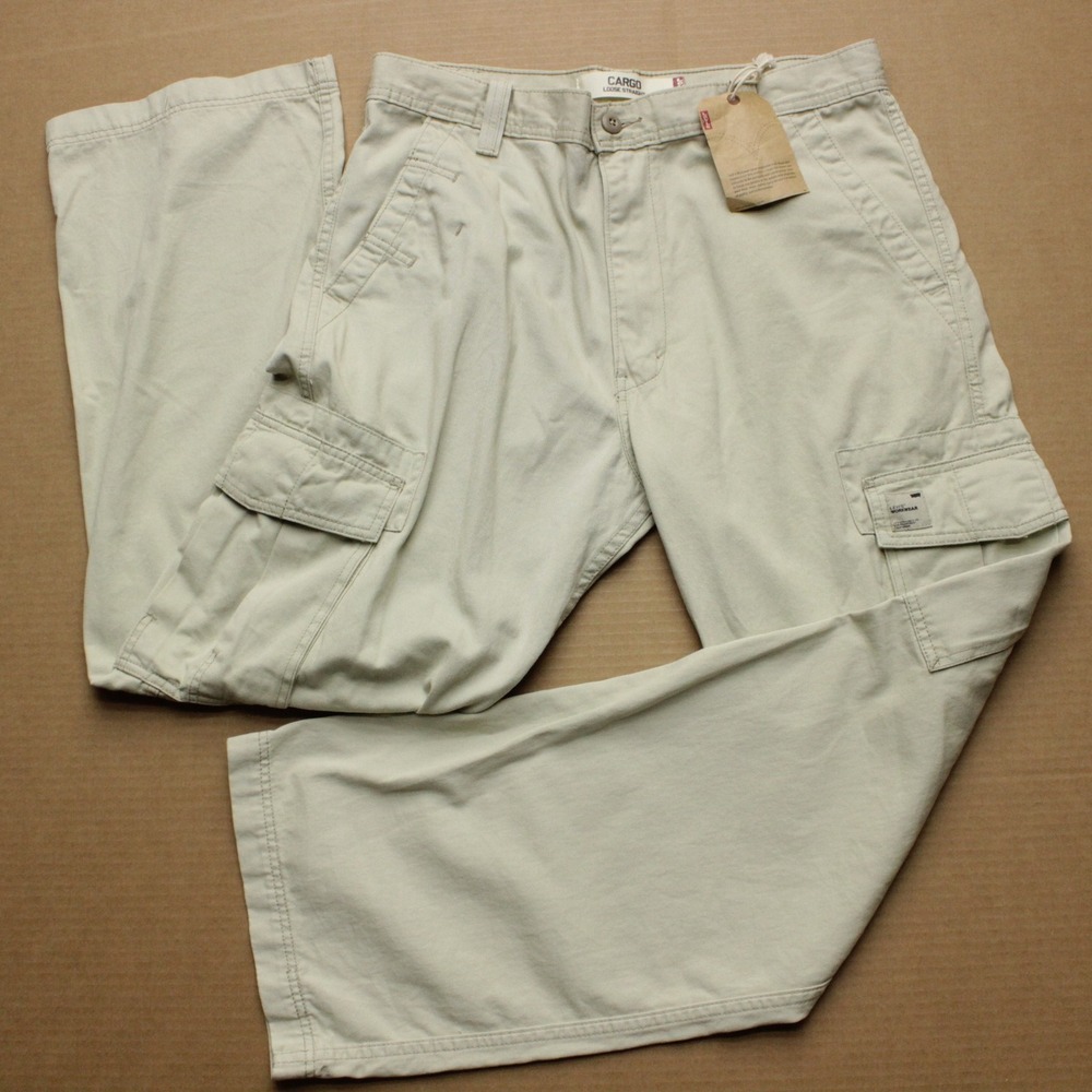 Vintage Levis Cargo Pants Mens 34x32 Beige Loose Straight Fit Workwear Y2K
